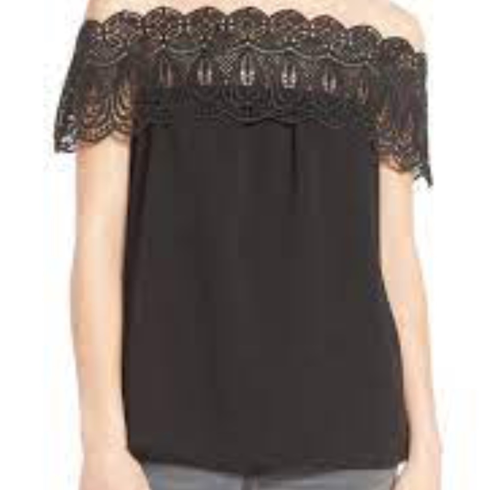 WAYF off the shoulder lace top in Black sz XS